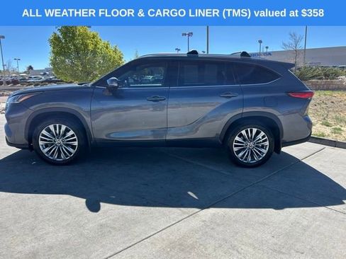 Used 2023 Toyota Highlander Platinum image 5