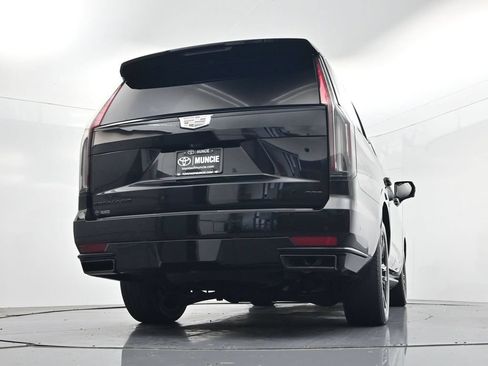 Used 2021 Cadillac Escalade Sport w/ Driver Assist Tech Package AWD/4WD image 50