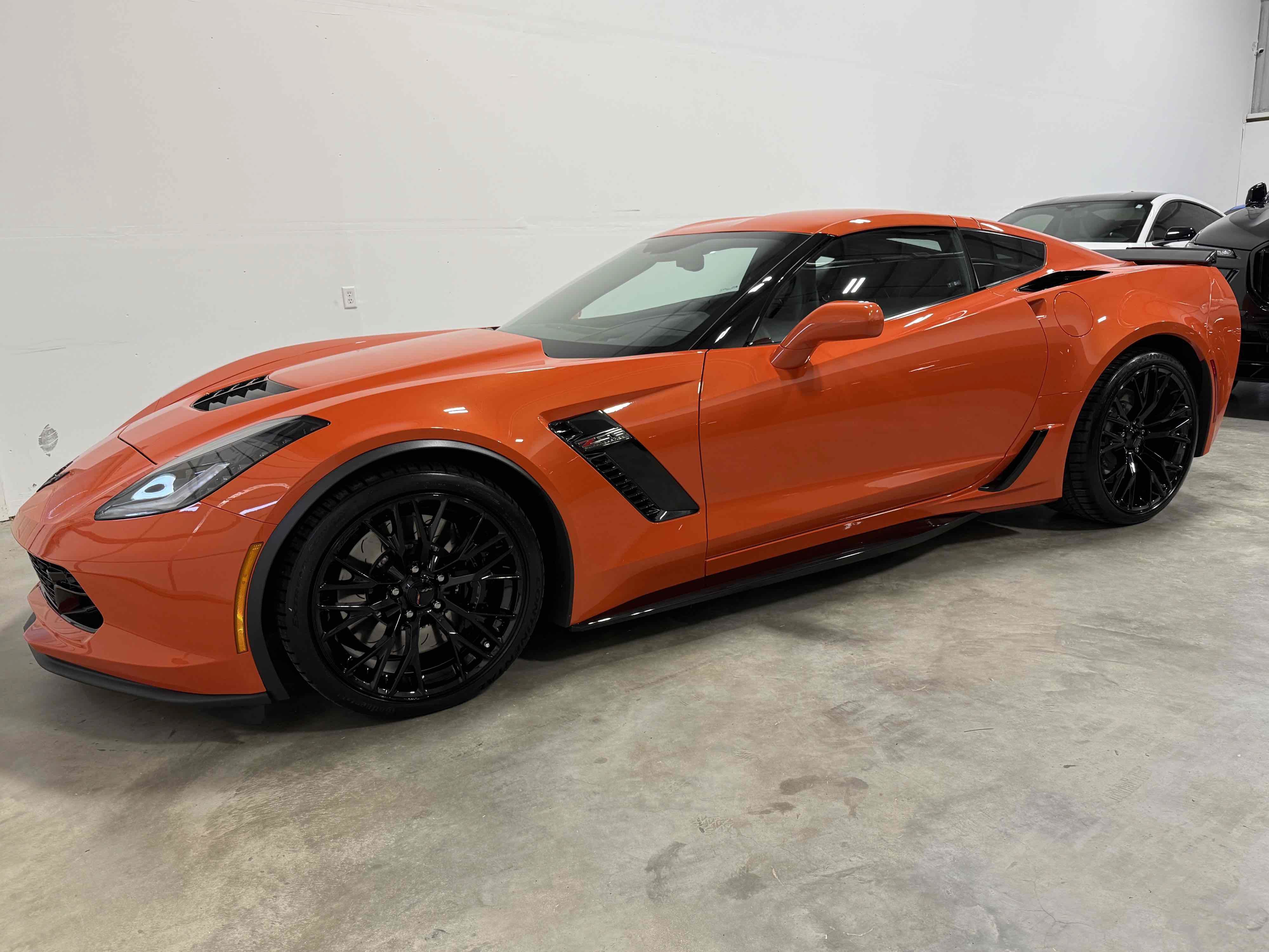 Used 2019 Chevrolet Corvette Z06 RWD image 17