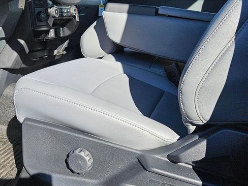 New 2026 Ford F450 XL w/ XL Chrome Package image 4