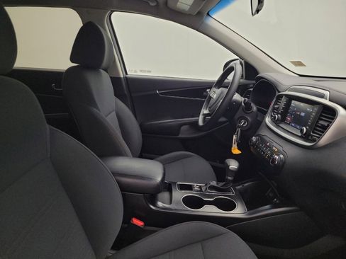 Used 2020 Kia Sorento AWD V6 image 21