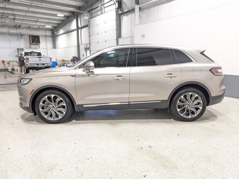 Used 2021 Lincoln Nautilus Reserve w/ Cargo Utility Package image 6