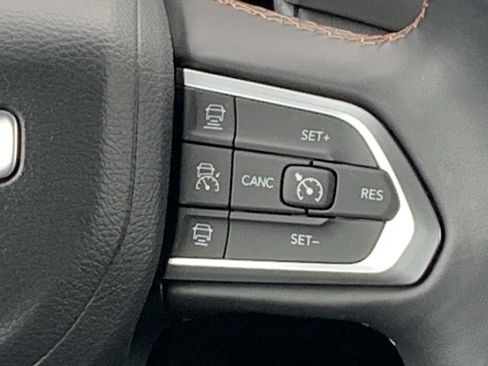 Used 2022 Jeep Compass Limited w/ Elite Group image 19