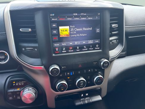 Used 2019 RAM 1500 Laramie AWD/4WD image 15
