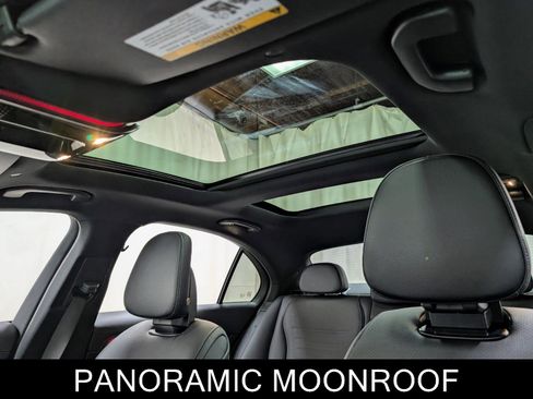 Used 2025 Mercedes-Benz C 300 4MATIC Sedan image 17