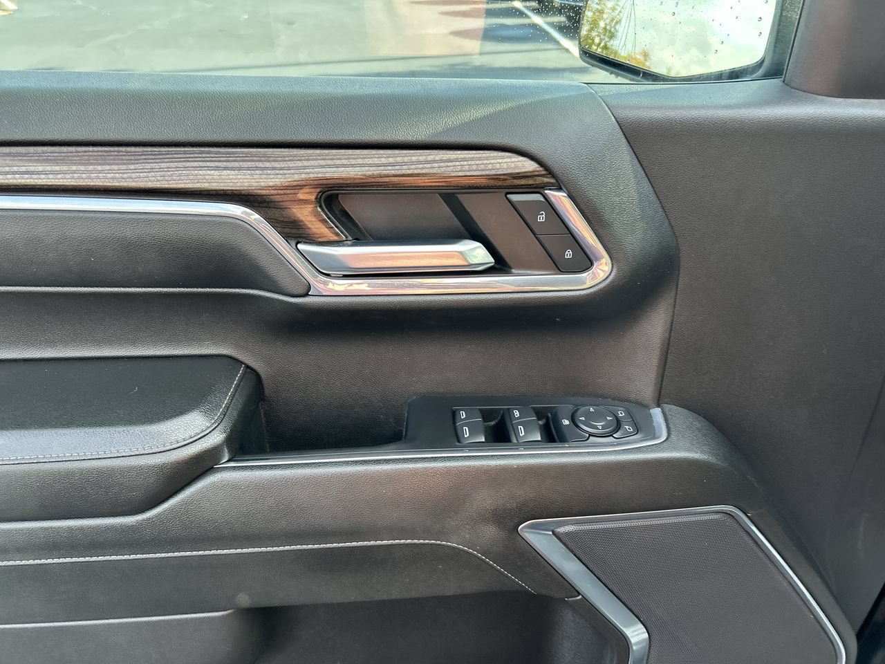 Used 2023 Chevrolet Silverado 1500 RST AWD/4WD image 20