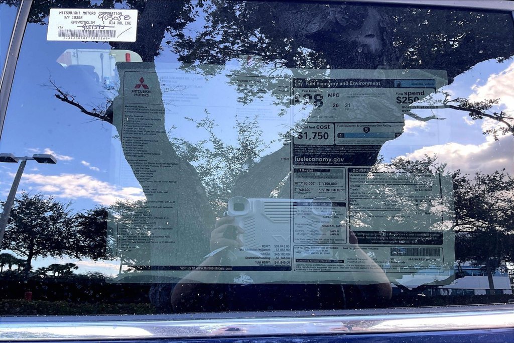 New 2026 Mitsubishi Outlander SEL FWD image 13