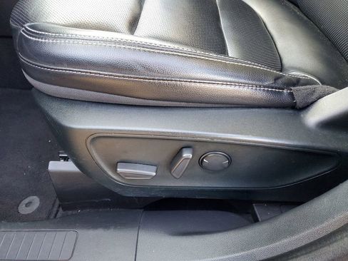 Used 2022 Ford Escape SEL image 10