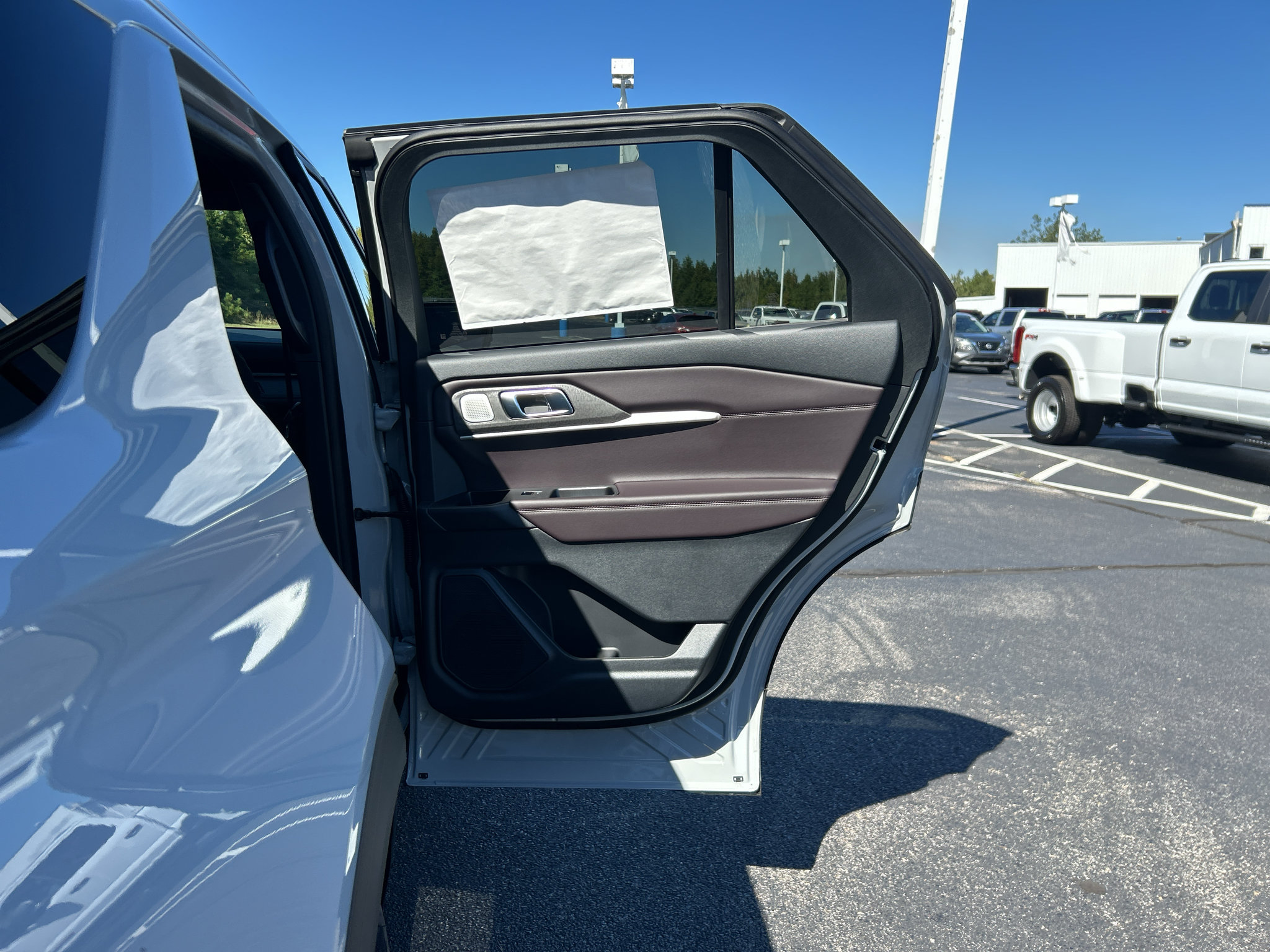 New 2027 Ford Explorer Platinum RWD image 22