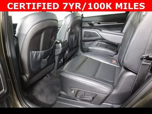Used 2025 Kia Telluride S FWD image 14