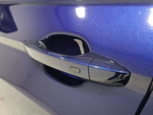 Used 2022 Volkswagen Tiguan SEL R-Line image 10