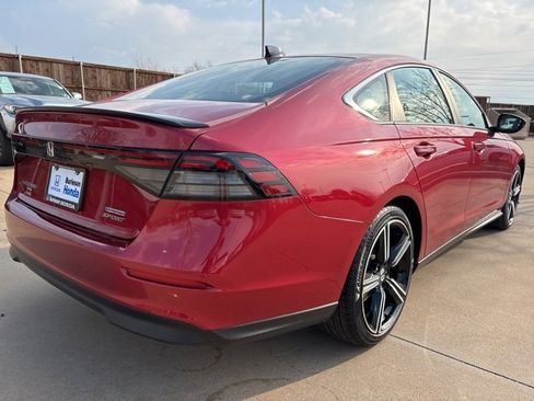 Used 2024 Honda Accord Sport image 3