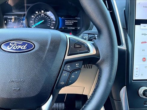 Certified 2024 Ford Edge Titanium AWD/4WD image 19