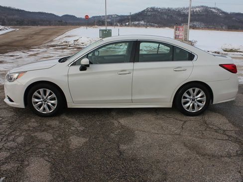 Used 2015 Subaru Legacy 2.5i Premium image 9