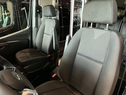 Used 2025 Mercedes-Benz Sprinter 3500 image 17