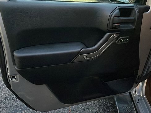 Used 2014 Jeep Wrangler Unlimited Sport w/ Quick Order Package 24S image 18