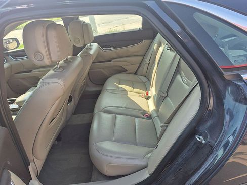 Used 2013 Cadillac XTS FWD image 10