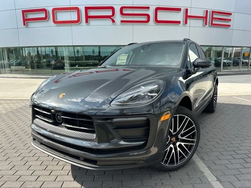 Used 2026 Porsche Macan AWD/4WD image 1