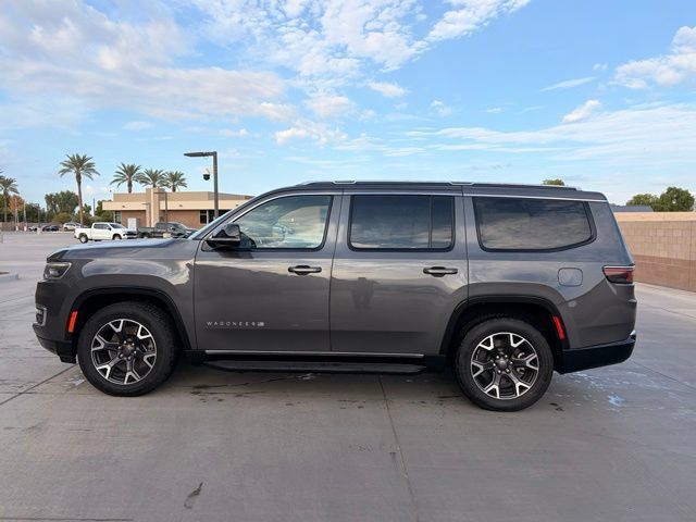Used 2023 Jeep Wagoneer Series III w/ Preferred Equipment Group AWD/4WD image 11