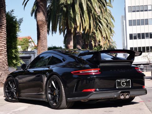 Used 2018 Porsche 911 GT3 RWD image 8