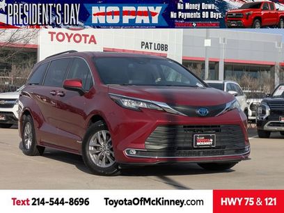 Used 2021 Toyota Sienna XLE