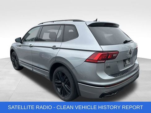 Used 2022 Volkswagen Tiguan SE R-Line image 4