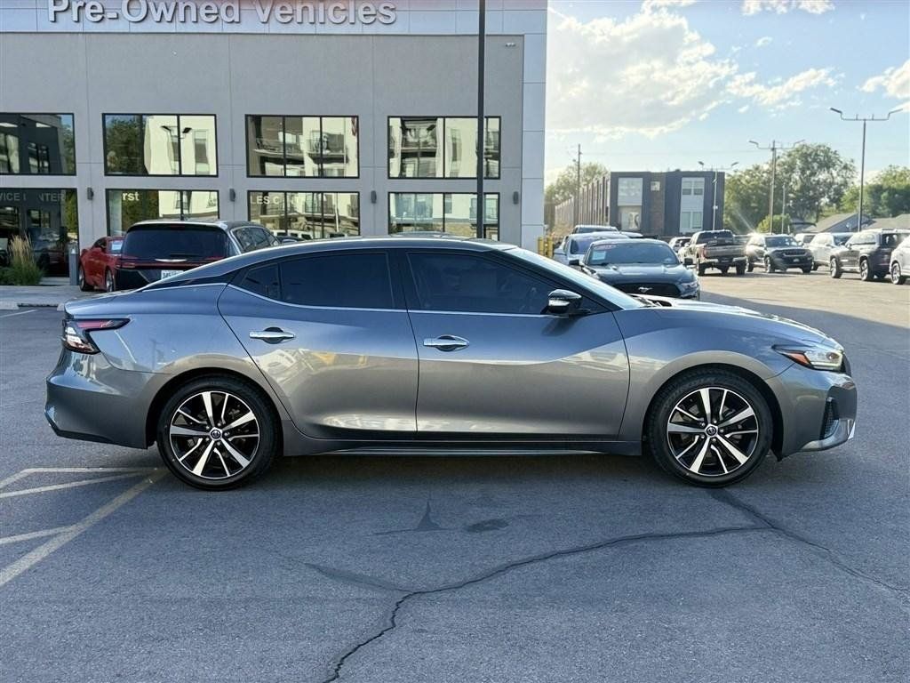Used 2022 Nissan Maxima SV w/ Floor Mat Group FWD image 8