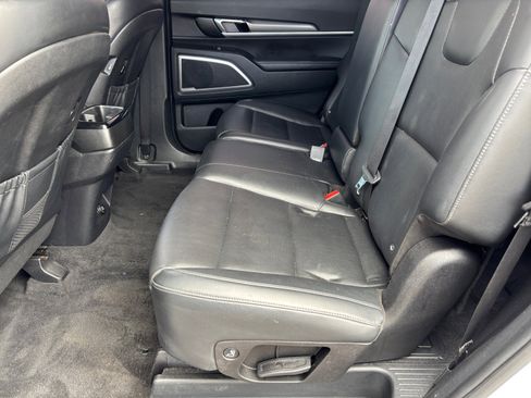 Used 2022 Kia Telluride LX AWD/4WD image 17