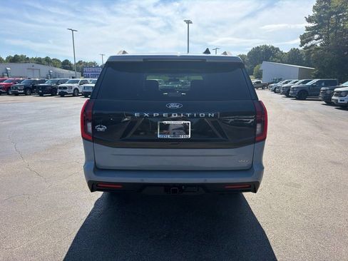 New 2027 Ford Expedition Max Active RWD image 4