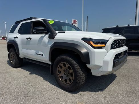 Used 2025 Toyota 4Runner Trailhunter AWD/4WD image 9