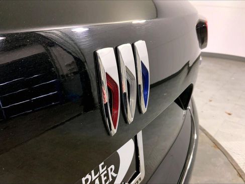 Used 2025 Buick Envision Preferred image 29