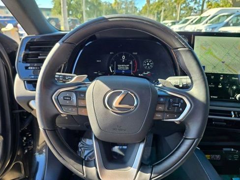 Used 2025 Lexus RX 350 Premium w/ Accessory Package (Z1) FWD image 17