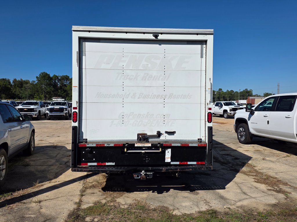 Used 2021 GMC Savana 3500 Extended w/ Power Convenience Package RWD image 4