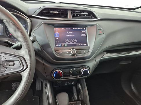 Used 2022 Chevrolet TrailBlazer LS FWD image 24