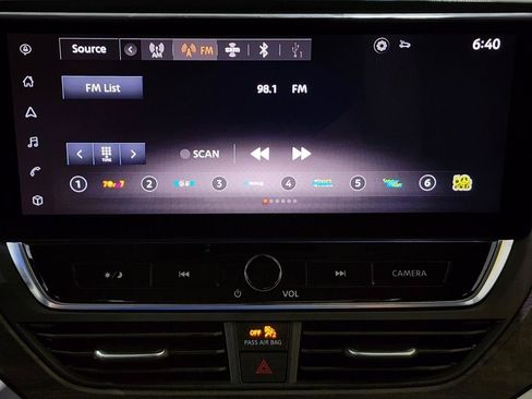 Used 2023 Nissan Altima 2.5 SV w/ SV Premium Package FWD image 23