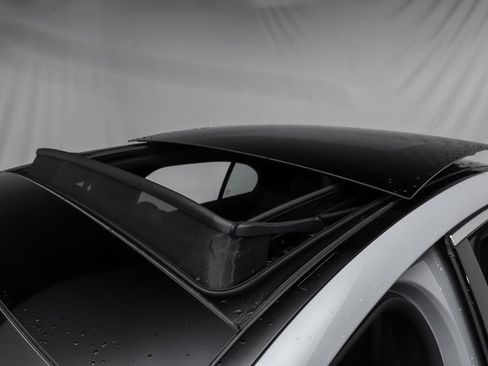 New 2026 Mercedes-Benz E 350 4MATIC Sedan image 5