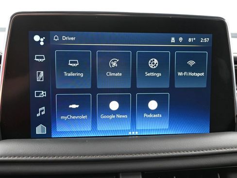 Used 2022 Chevrolet Suburban High Country w/ LPO, Illumination Package AWD/4WD image 10