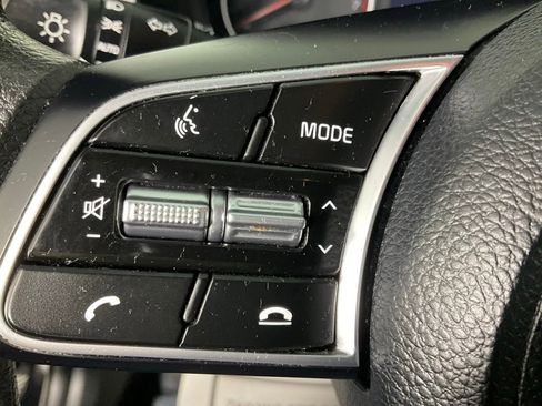 Certified 2021 Kia Seltos LX image 21