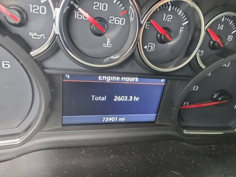 Used 2019 Chevrolet Silverado 1500 RST w/ All-Star Edition AWD/4WD image 2