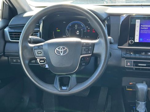 Certified 2025 Toyota Camry LE FWD image 37