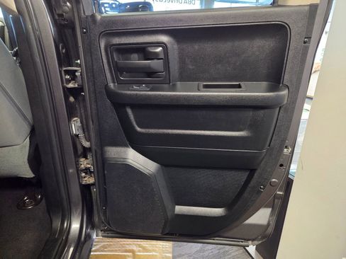 Used 2017 RAM 1500 Express image 60