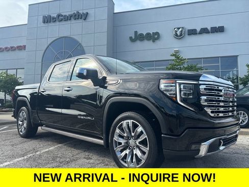 Used 2023 GMC Sierra 1500 Denali w/ Denali Reserve Package AWD/4WD image 1