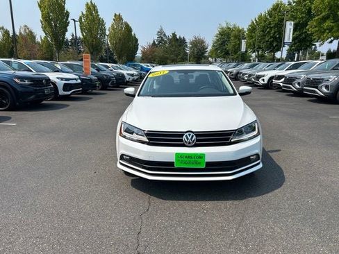 Used 2017 Volkswagen Jetta SEL FWD image 10