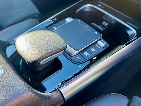 Certified 2023 Mercedes-Benz GLA 250 4MATIC image 23