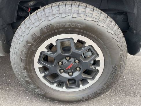 Certified 2025 Toyota 4Runner TRD Off-Road Premium w/ Tow Technology Package AWD/4WD image 9