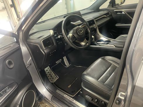 Used 2019 Lexus RX 450h AWD image 28