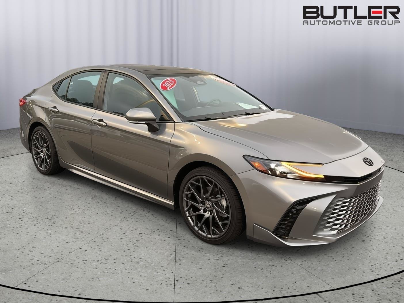 Certified 2025 Toyota Camry XSE FWD image 8