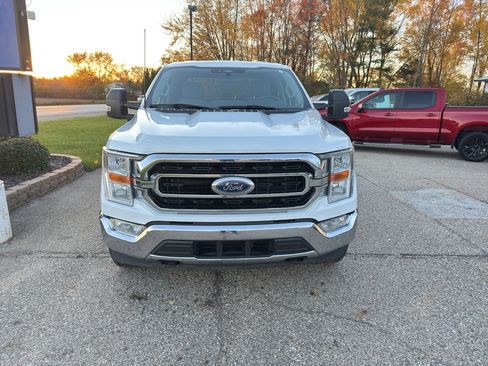 Used 2023 Ford F150 XLT w/ Max Trailer Tow Package image 3