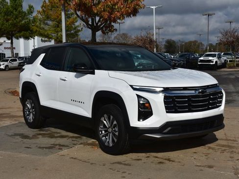 New 2026 Chevrolet Equinox LT w/ Safety and Technology Package image 3