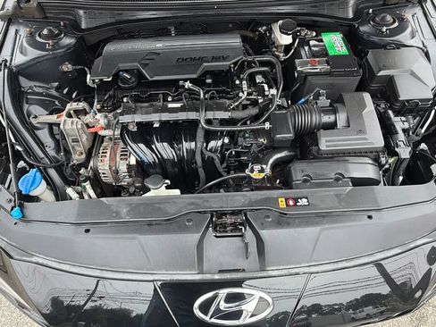 Used 2021 Hyundai Elantra SEL w/ Cargo Package FWD image 24